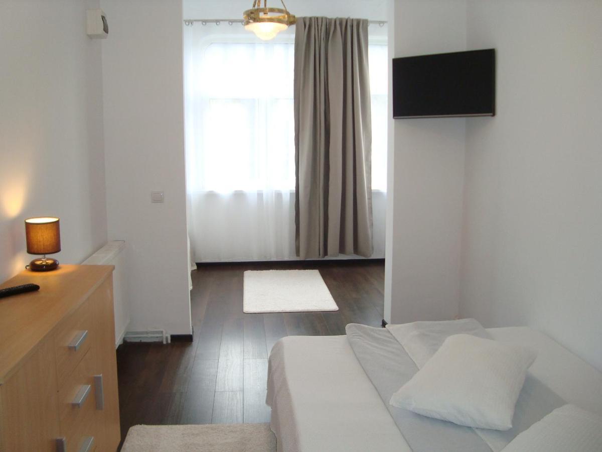 Casa Cu Flori Hotel Buşteni Екстериор снимка