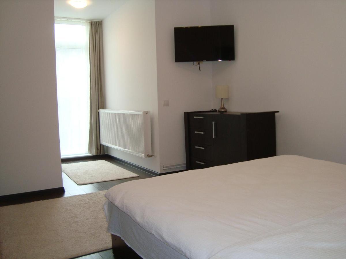 Casa Cu Flori Hotel Buşteni Екстериор снимка