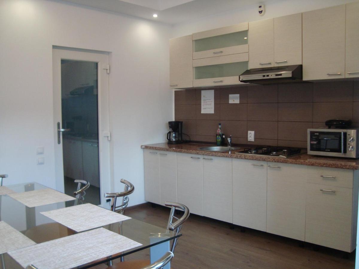 Casa Cu Flori Hotel Buşteni Екстериор снимка